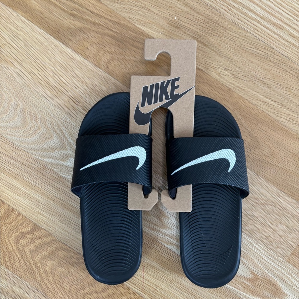 Nike Kawa Slides - Black - 5Y - NWT